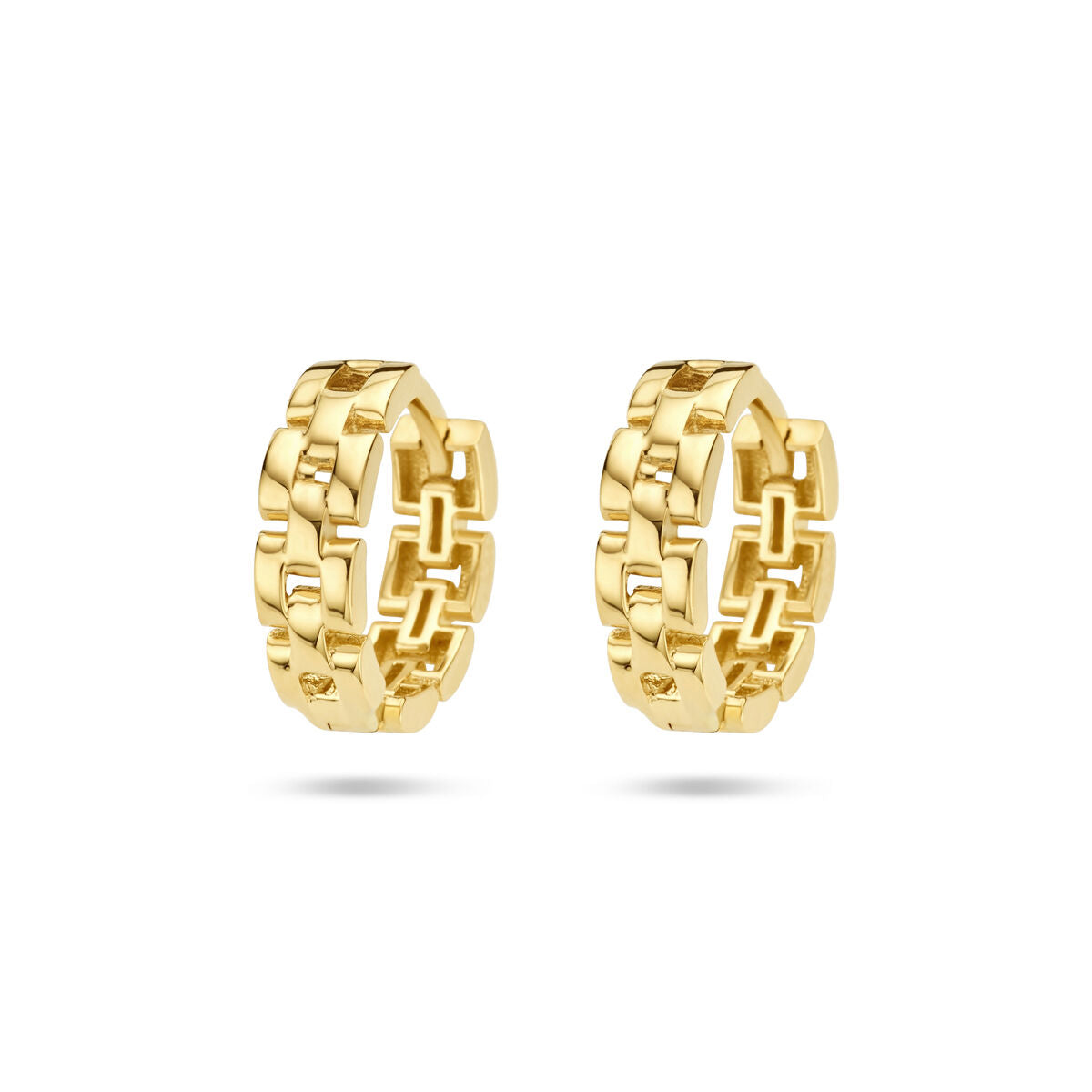 Boucles d'oreilles en or jaune 14K avec motif de maillons.