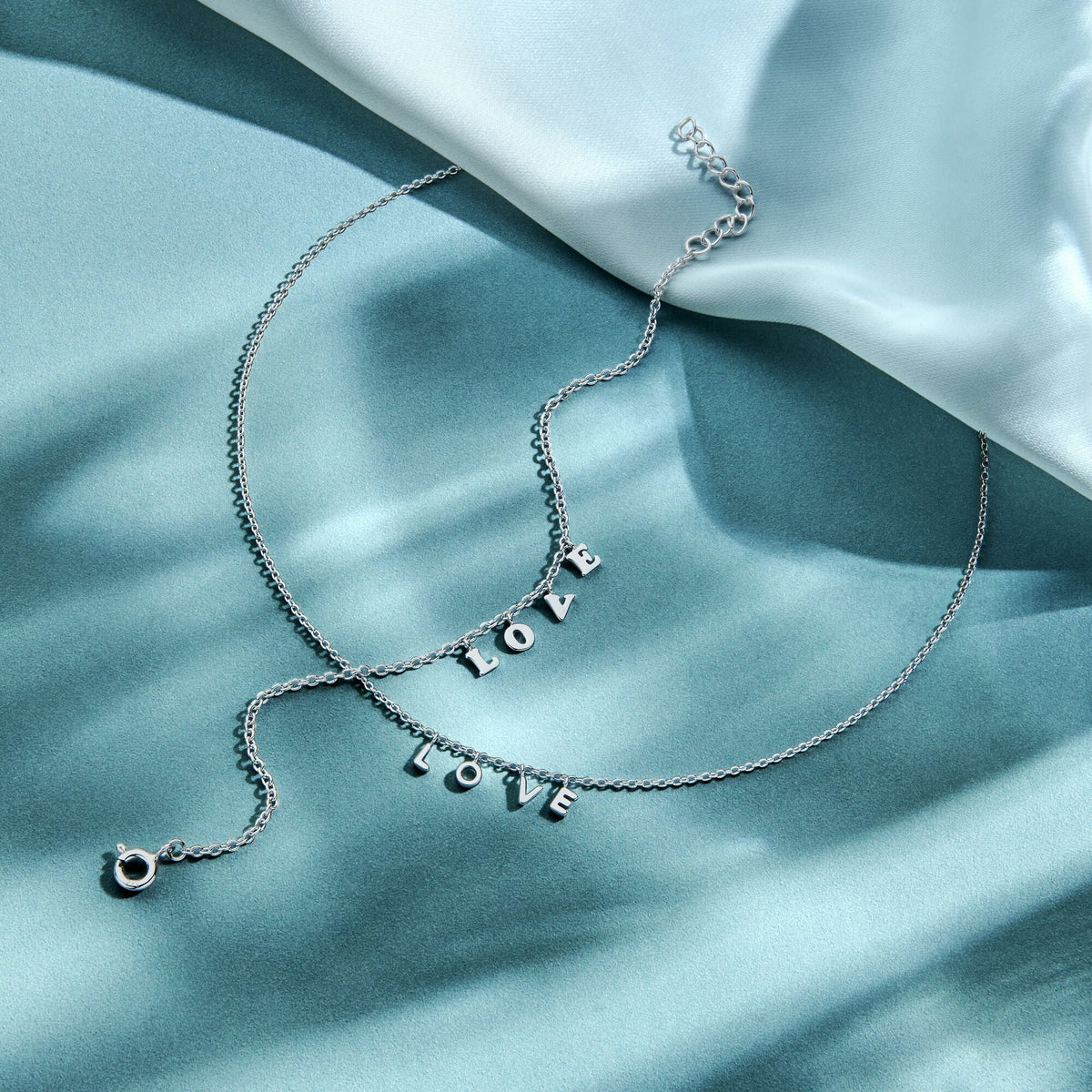 Bracelet en argent pour femme love rhodié