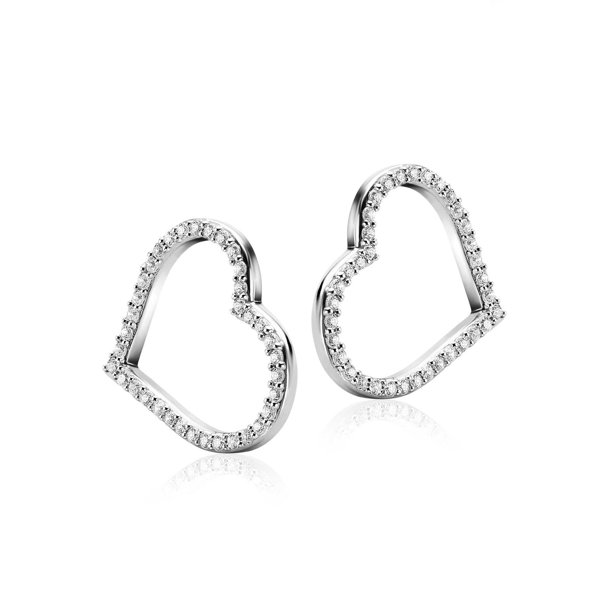 Boucles d'oreilles en argent en forme de cœur, ornées de petits zircons.