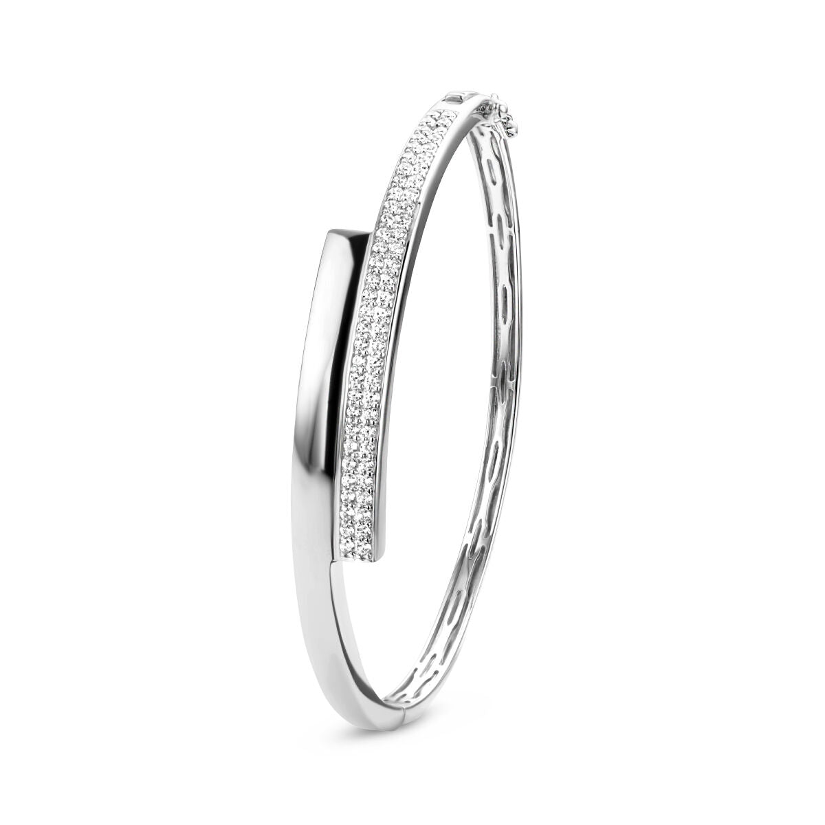 Bracelet jonc en argent rhodié avec zircones, dimensions 9,5 x 61 mm.