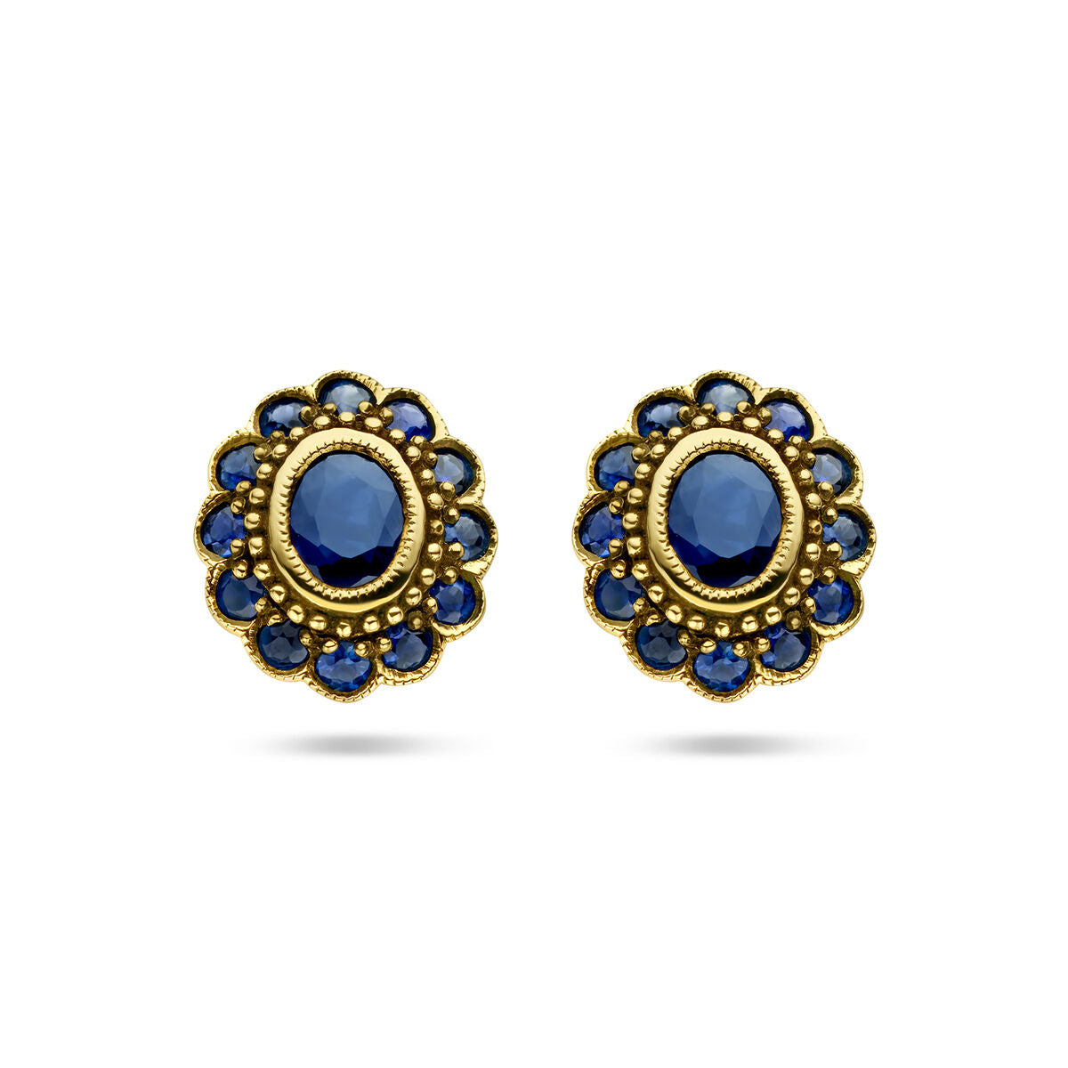 Boucles d'oreilles en or jaune 14K ornées de saphirs, avec un design floral.