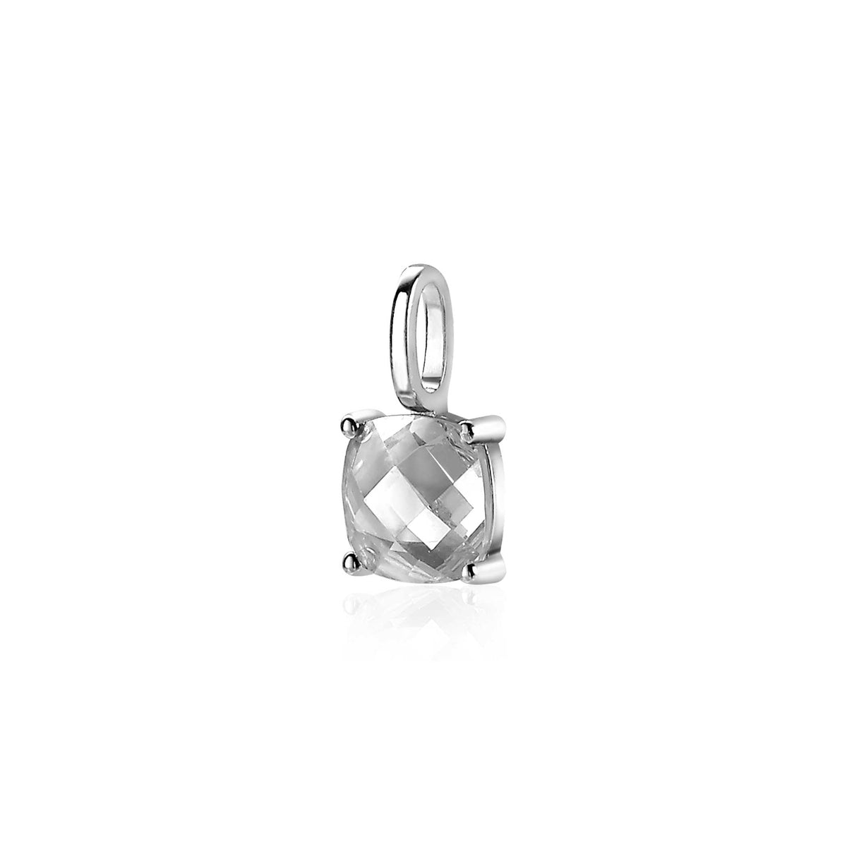 Pendentif en argent avec une pierre transparente taillée en forme de coussin.