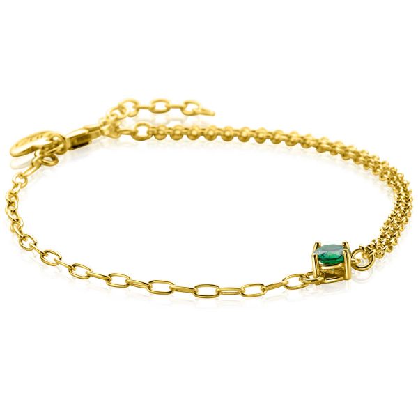 Bracelet en argent avec un petit pendentif en pierre verte, maillons ovales et fermoir.