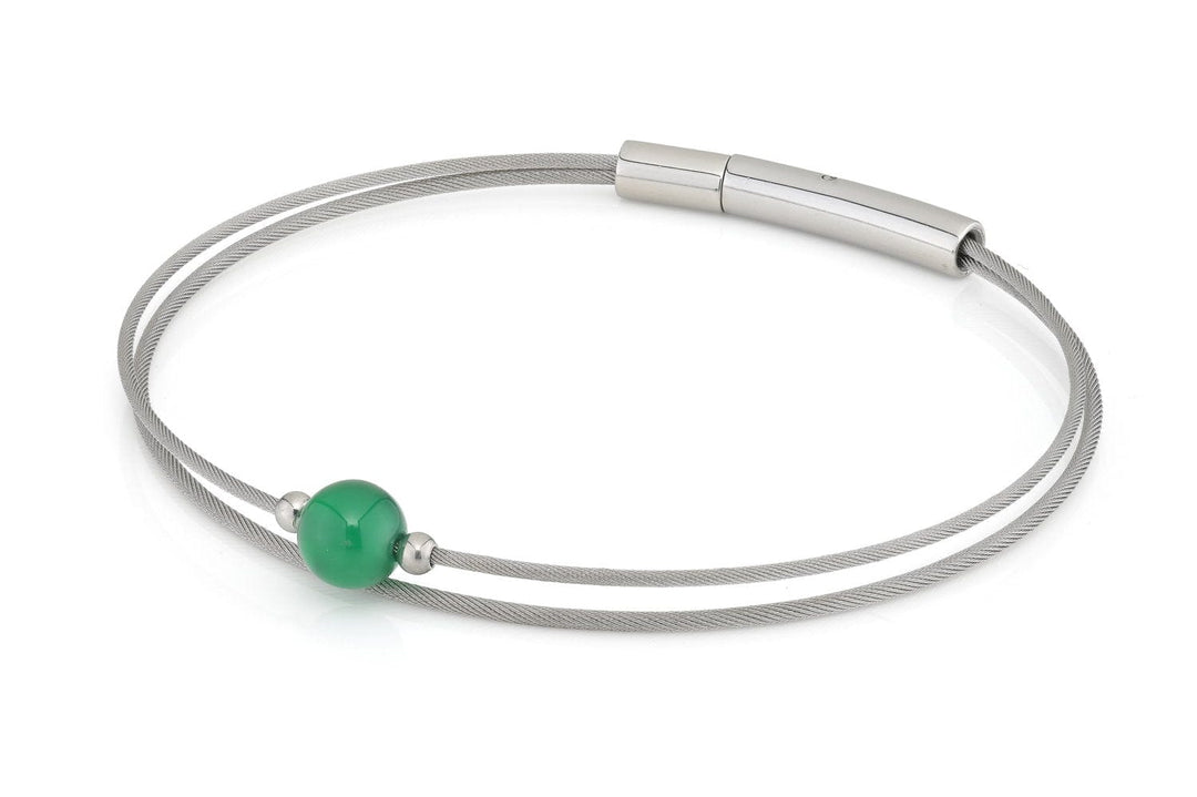 De Thinking of You armband (Groene Agaat zilver A722B) van CLIC Creations heeft een strak dubbeldraads zilveren ontwerp, een centrale ronde groene Agaat kraal en een cilindrische sluiting. Ideaal als edelsteen armband en een attent cadeau idee voor elke gelegenheid.
