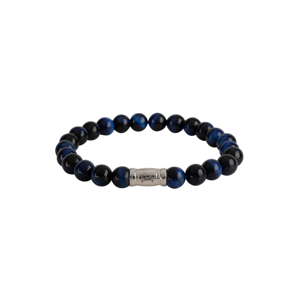 Bracelet en perles pour homme en pierres bleues et noires de 8 mm avec un élément en métal argenté.