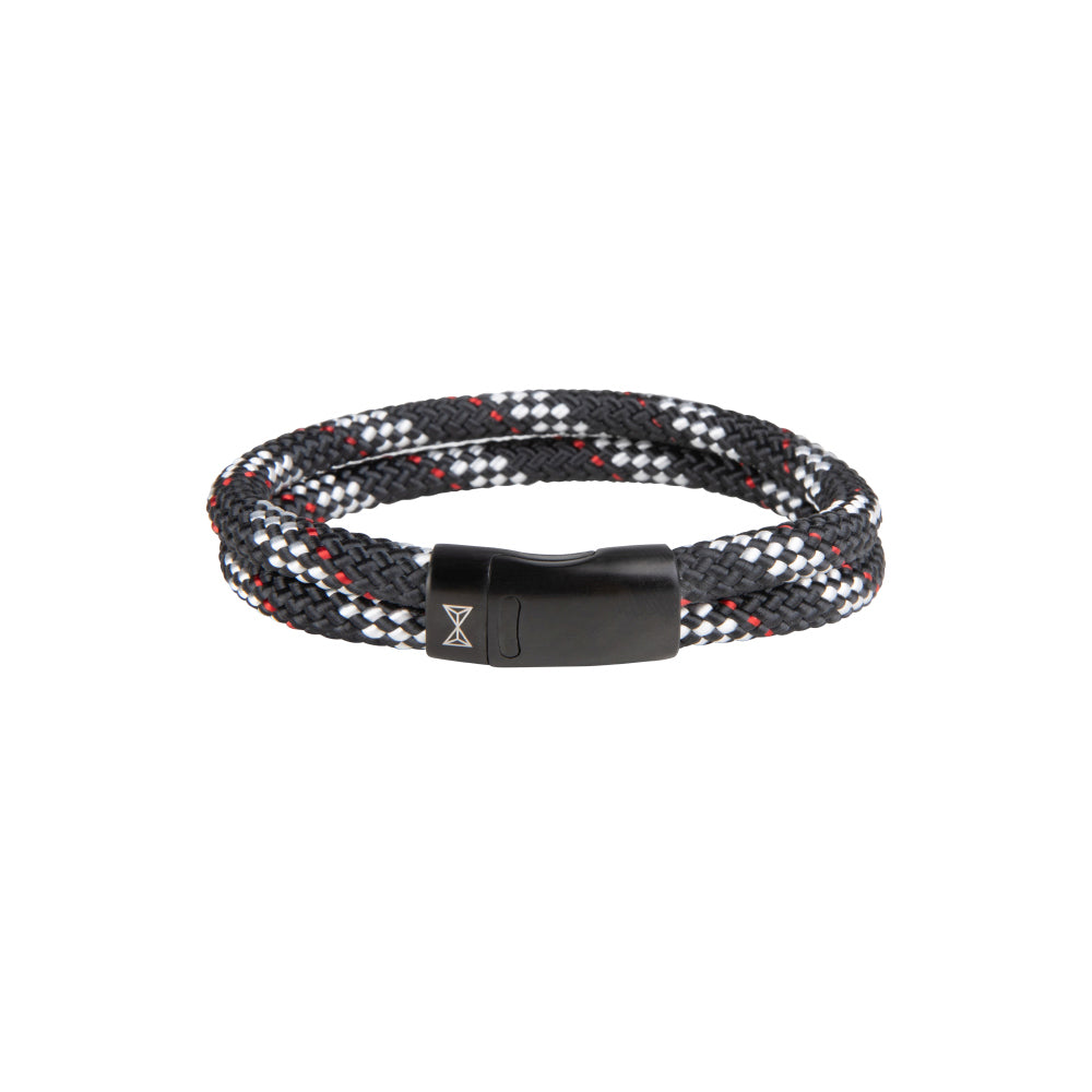 Bracelet tressé noir avec des touches de rouge et de blanc, fermoir en métal noir.