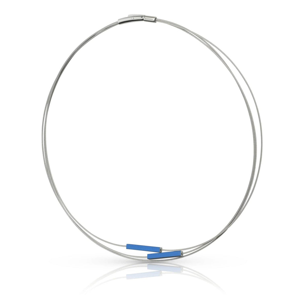Collier en acier inoxydable avec des barres bleues.
