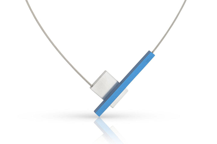 Collier V-vorm met staafje C261B