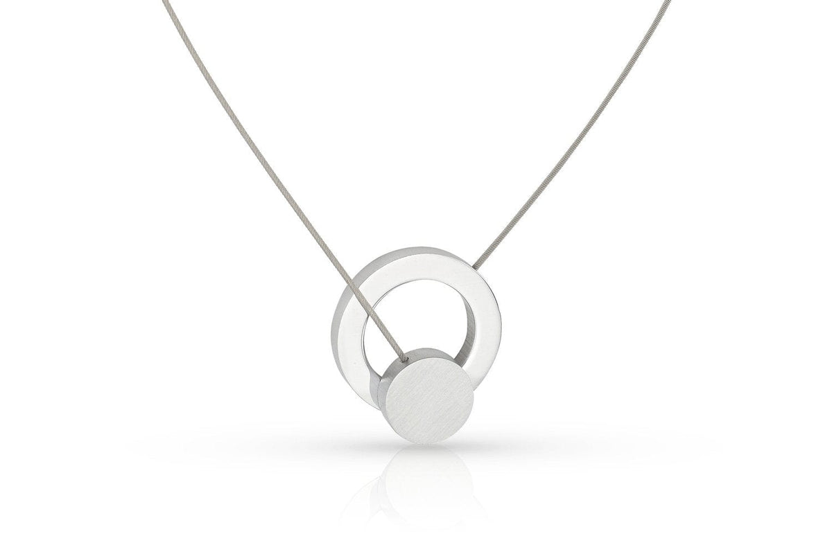 Collier rond et une bague C266