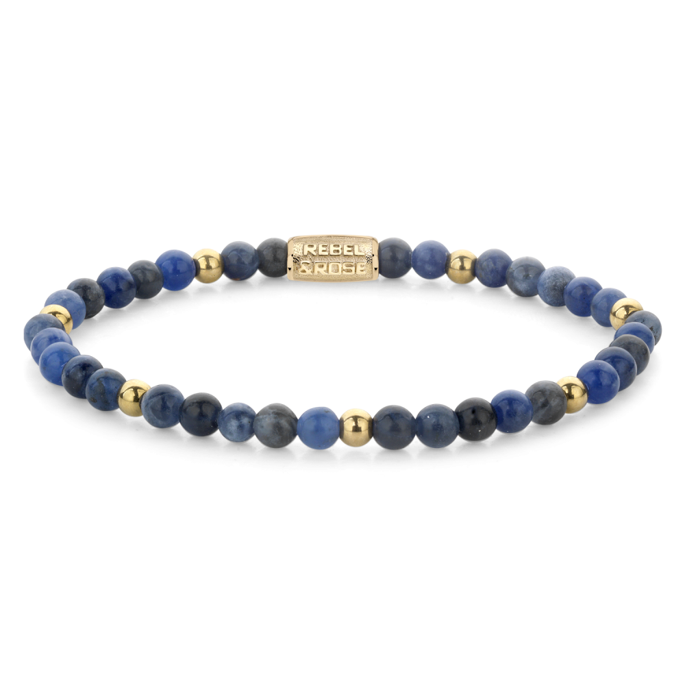 Bracelet en perles de différentes nuances de bleu avec des accents en or jaune ionisé.