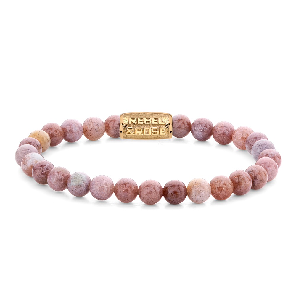 Bracelet en perles roses de 6 mm avec un fermoir doré gravé "REBEL ROSE".
