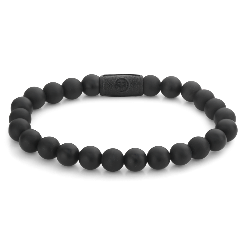 Bracelet en perles noires mates de 8 mm pour homme avec fermoir.