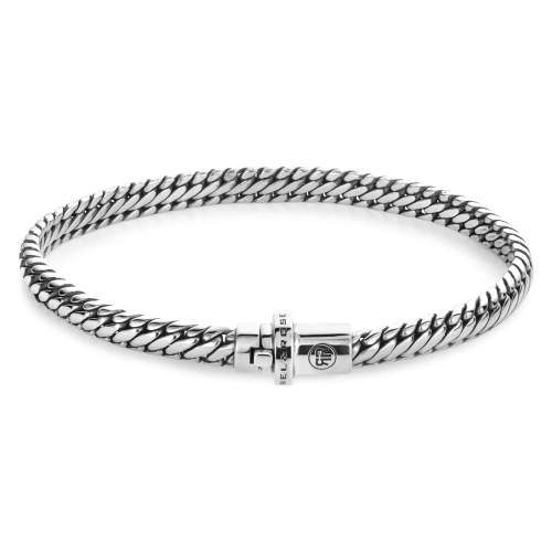 Bracelet en argent 925 avec tressage élégant et fermoir en métal.