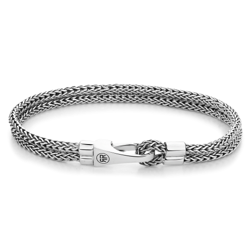 Bracelet en argent 925, tressé avec un fermoir en forme de crochet, finition brillante.