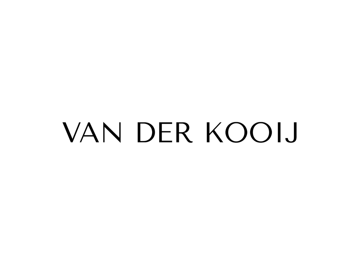 carte-cadeau avec le logo "Van der Kooij" en lettres noires sur fond blanc.