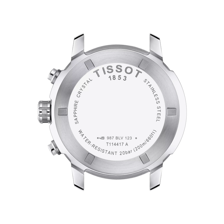 De achterkant van de Tissot PRC 200 Chronograph heeft gegraveerde details zoals TISSOT 1853, Zwitsers kwartsuurwerk, SAPPHIRE CRYSTAL, STAINLESS STEEL en waterdichtheid tot 20ATM (200m/660ft).
