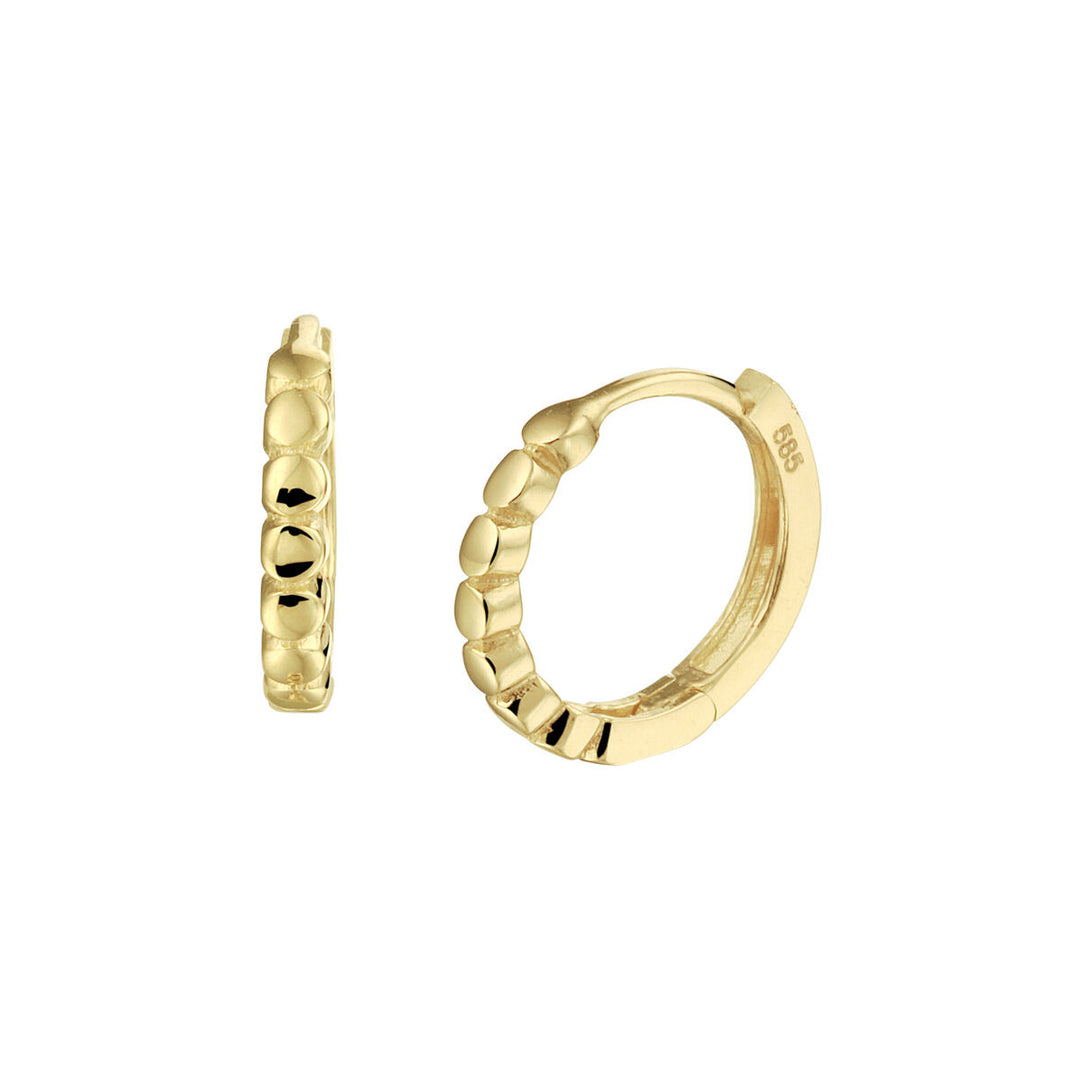 De Van der Kooij Collectie klapoorringen 14K geelgoud hebben een kralenrand en zijn van voren en opzij afgebeeld tegen een witte achtergrond-ideale oorbellen voor dames die van tijdloze elegantie houden.
