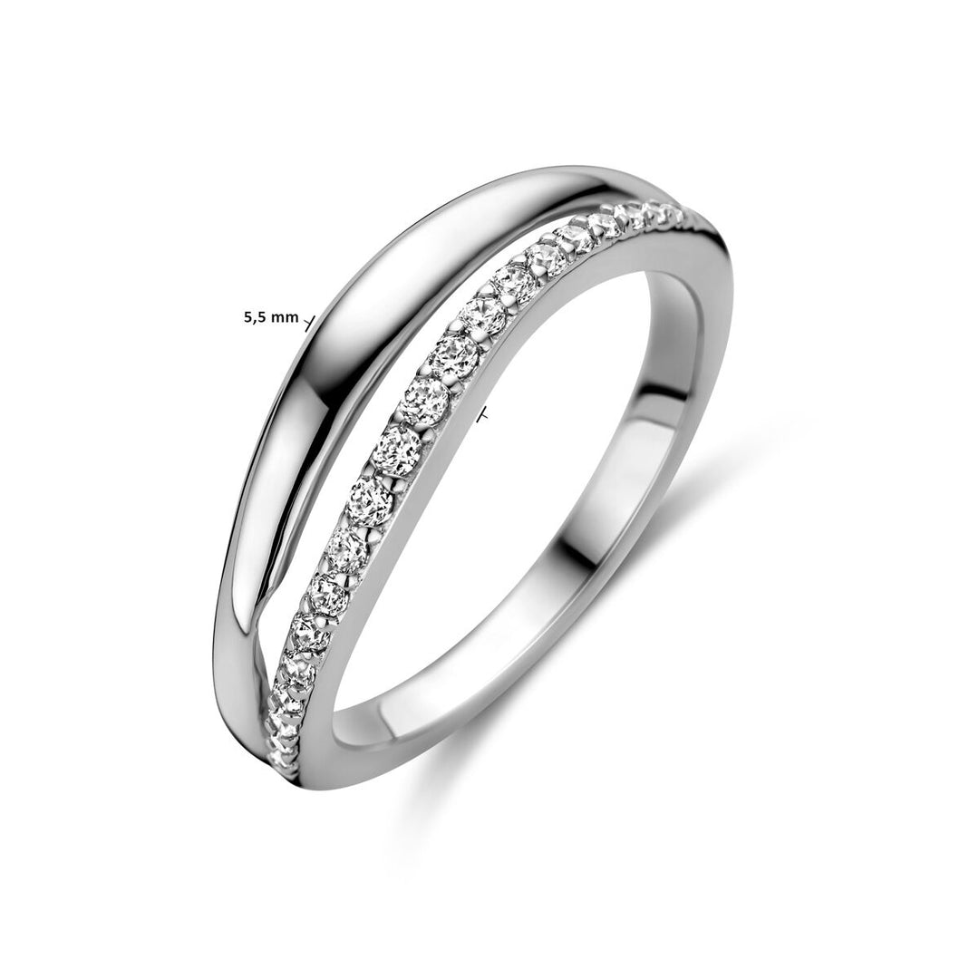 Deze strakke, moderne "ring zirkonia zilver gerhodineerd" uit de Van der Kooij Collectie heeft een rij kleine ronde zirkonia aan één kant en een 5,5 mm brede band, die de eigentijdse stijl van de collectie weergeeft.