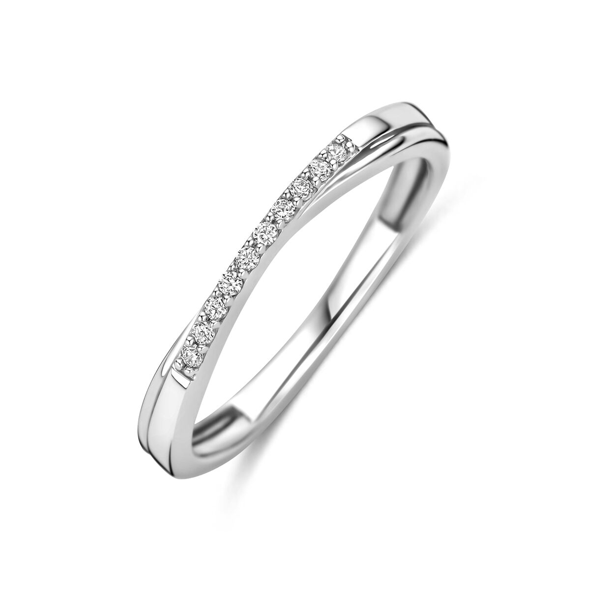 Bague en argent rhodié ornée de zirconiums en style entourage.
