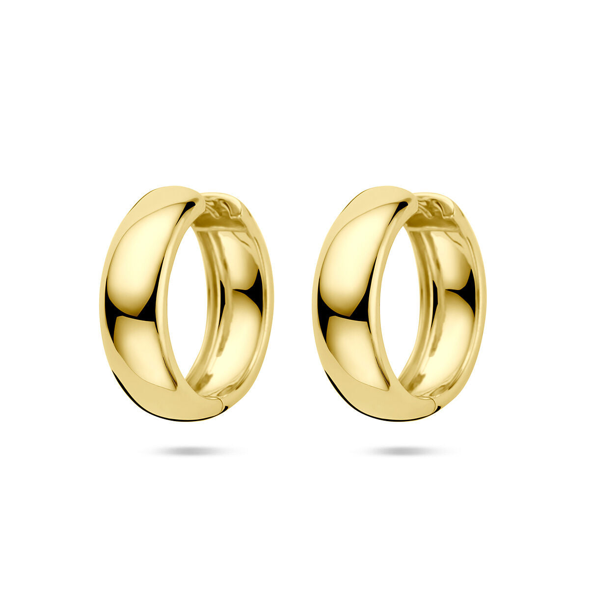 Boucles d'oreilles en argent 925 avec plaquage en or jaune, au design lisse et arrondi.