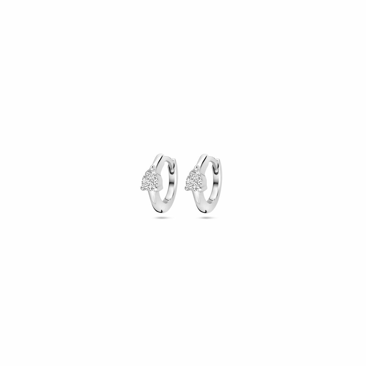 Boucles d'oreilles en argent rhodié de 10 mm avec zirconia en forme de cœur.