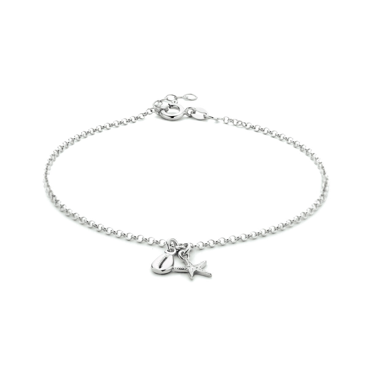 Bracelet en argent rhodié avec un pendentif en forme de coquillage et d'étoile de mer.