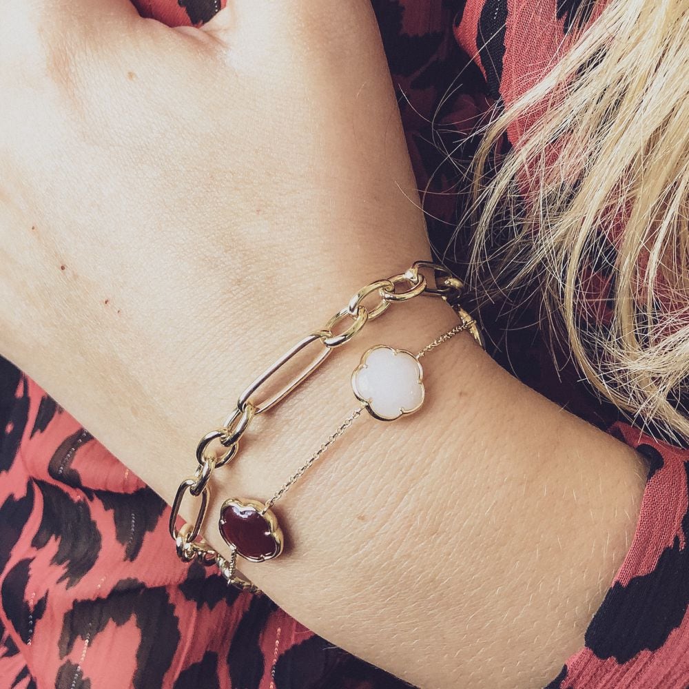 Bracelet en Or Jaune avec Mailles Variées et Fermoir Mousqueton de Luxe – Or 14 Carats, Bracelet Élégant pour Femme