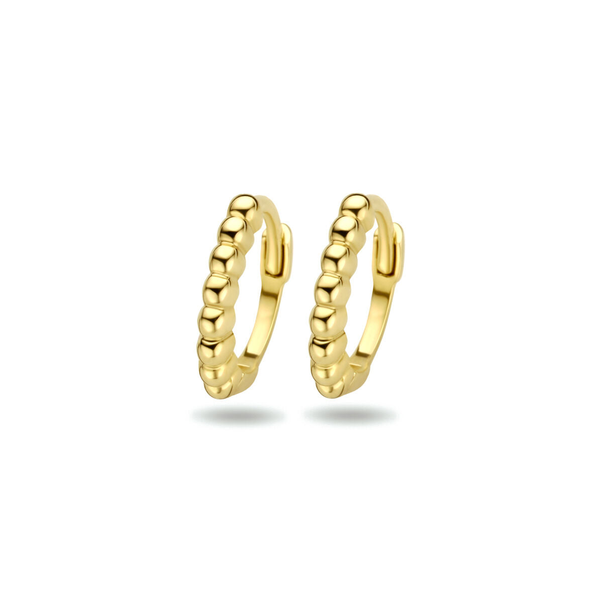 Boucles d'oreilles en or 9 carats avec des petites billes de 10 mm.