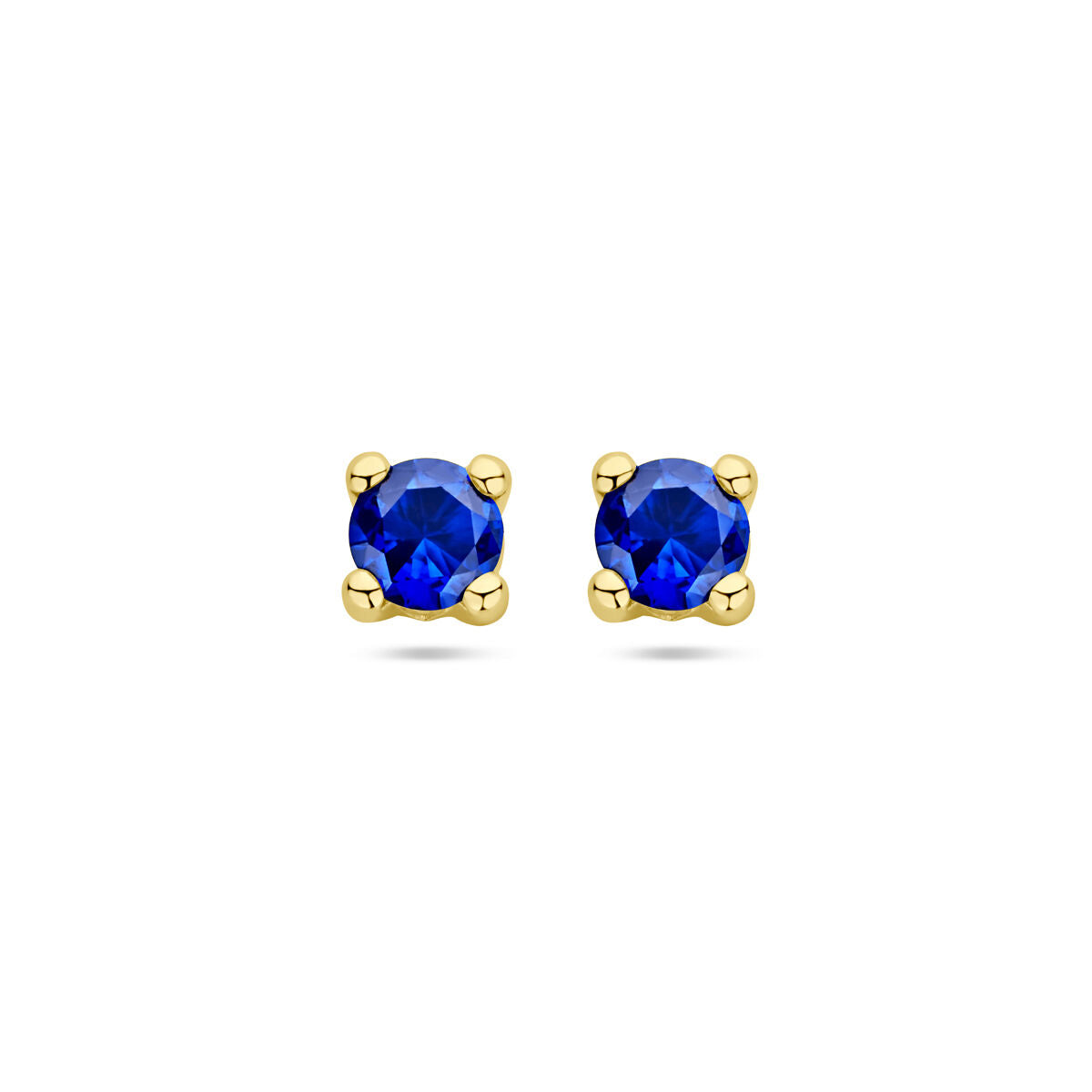 Boucles d'oreilles en or jaune 14K avec saphirs synthétiques ronds.