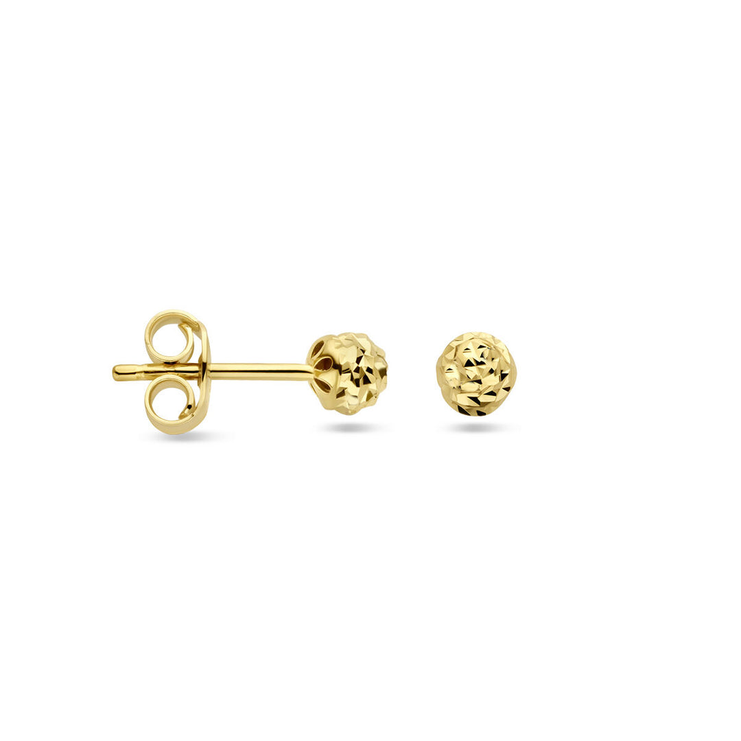 14K geelgouden oorknoppen bolletje gediamanteerd uit de Van der Kooij Collectie, met vlinder sluiting en gepresenteerd op een witte achtergrond.