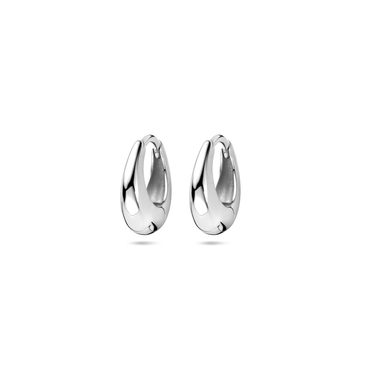 Boucles d'oreilles en argent rhodié de 13,5 mm, en forme de goutte.