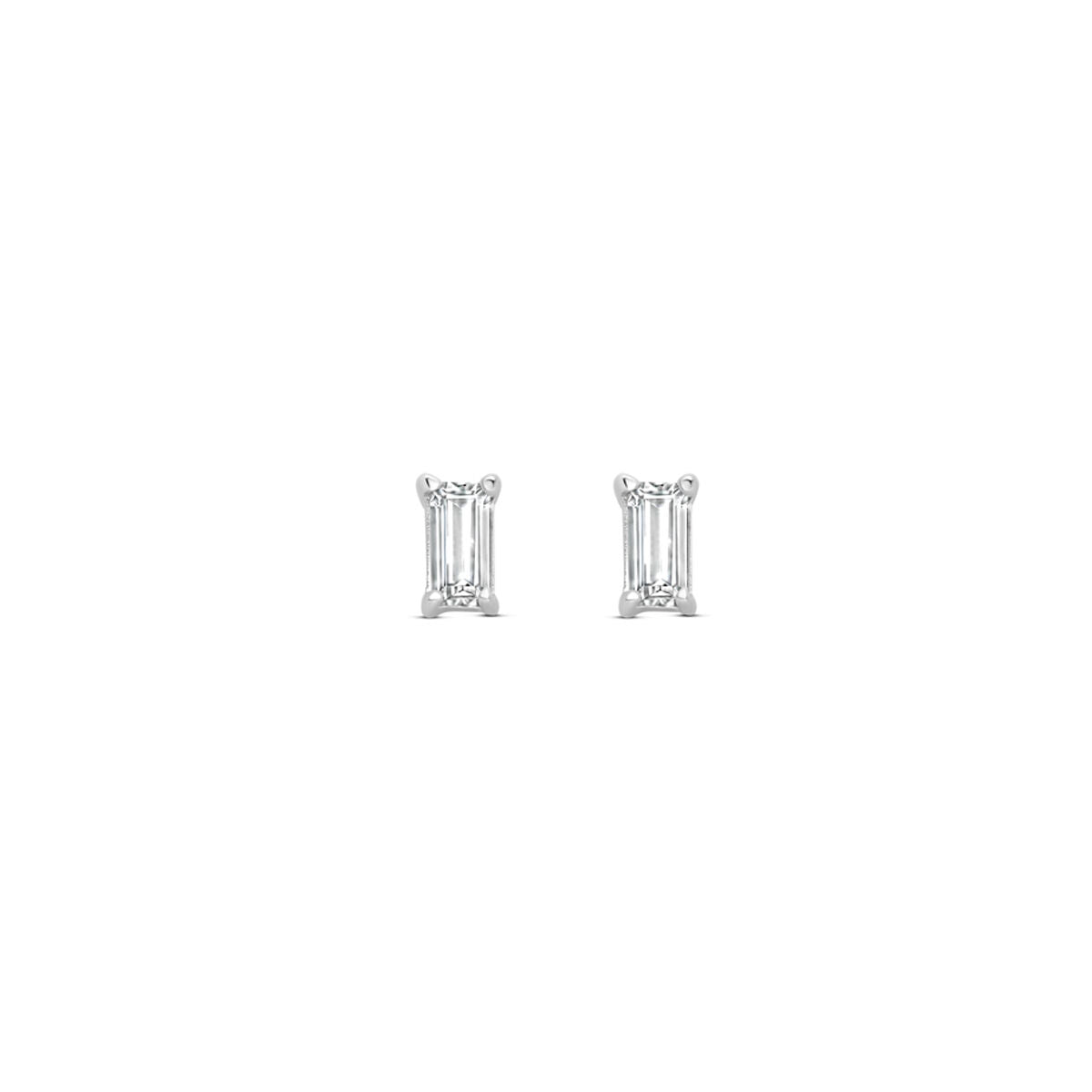Boucles d'oreilles en argent rhodié avec zircons, forme rectangulaire de 4,5 mm.