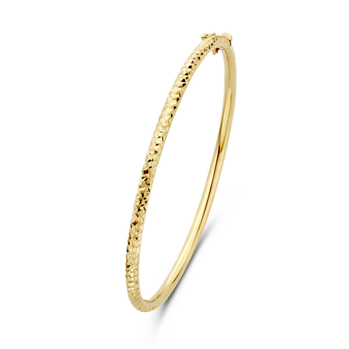 Bracelet jonc en or jaune 14K, finement texturé, d'une largeur de 3,0 mm et d'un diamètre de 60 mm.