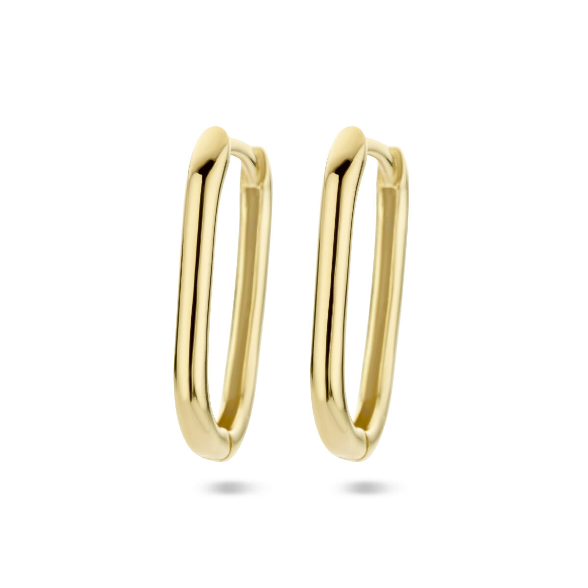 Boucles d'oreilles en or jaune 14K, de forme allongée et lisse.