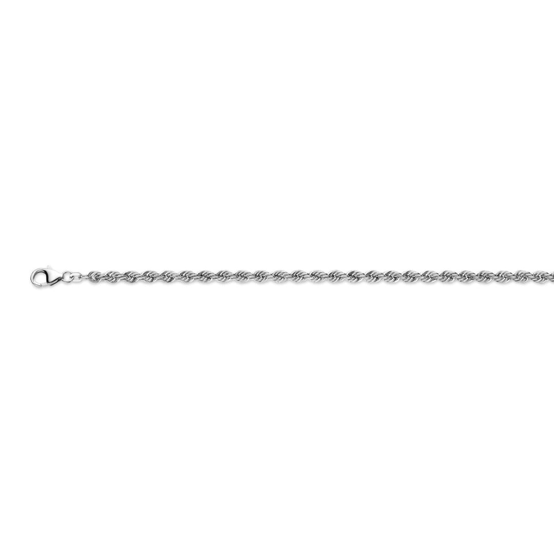 De Van der Kooij Collectie koord massief 4,0 mm zilver gerhodineerd armband heeft een zilveren touwketting en karabijnsluiting, horizontaal afgebeeld op een witte achtergrond.