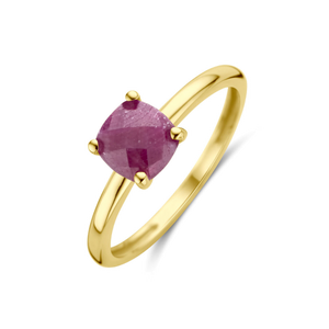 Bague avec pierre rouge