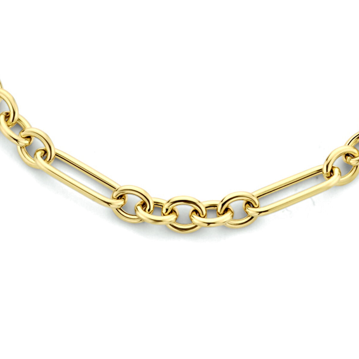 Collier en or 14 carats avec maillons ovales entrelacés.