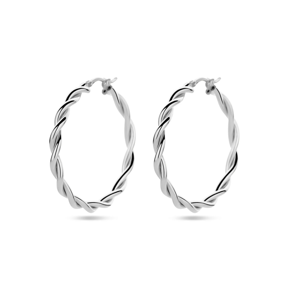 Boucles d'oreilles en argent rhodié, de forme torsadée, d'un diamètre de 3,5 mm.
