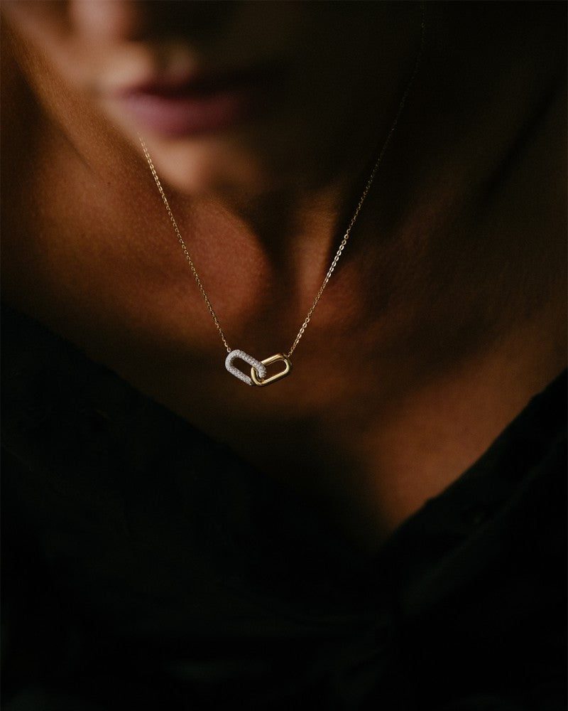 Collier en Or Jaune avec Pendentif en Diamant 0.26 crt H/SI-1