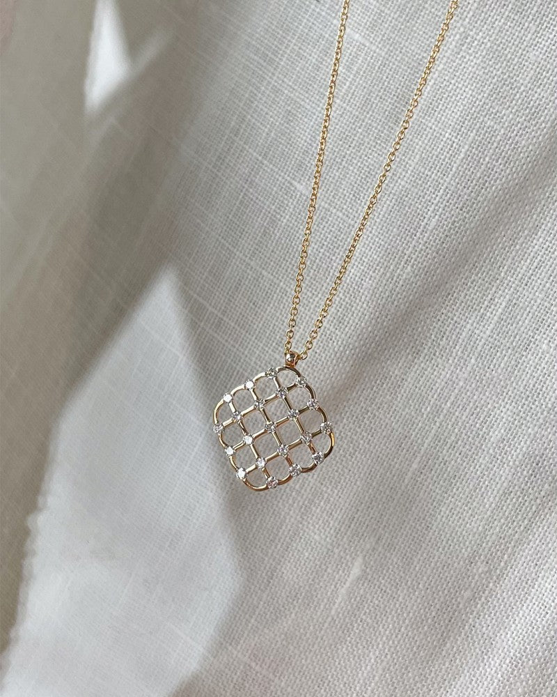 Collier en Or Jaune avec Pendentif en Diamant – Or 14 carats & 0,22 crt