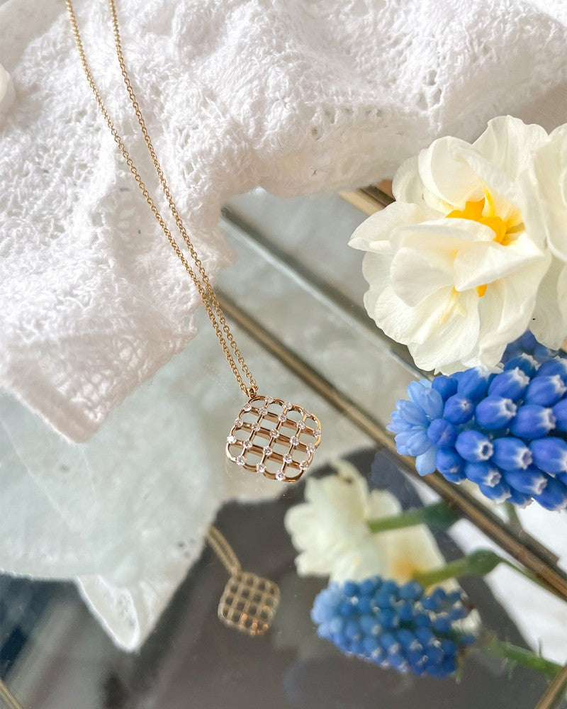 Collier en Or Jaune avec Pendentif en Diamant – Or 14 carats & 0,22 crt