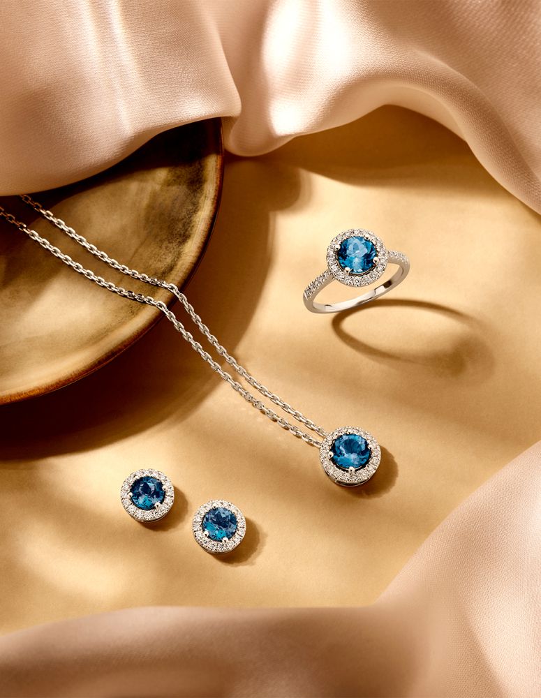 Collier en or blanc scintillant avec topaze bleue de Londres et diamants - 14 carats
