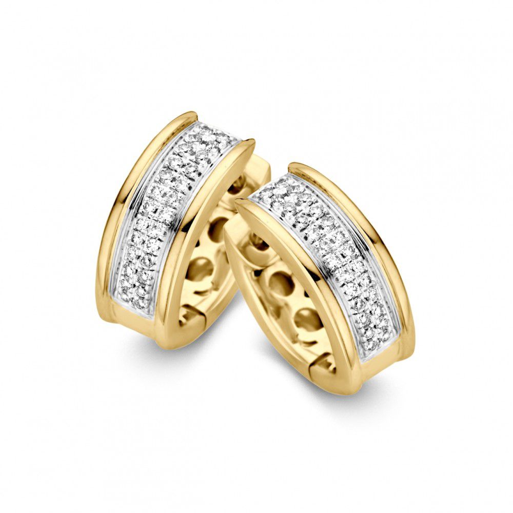 Boucles d'oreilles bicolores en or jaune et blanc avec diamants, ornées de brillants.