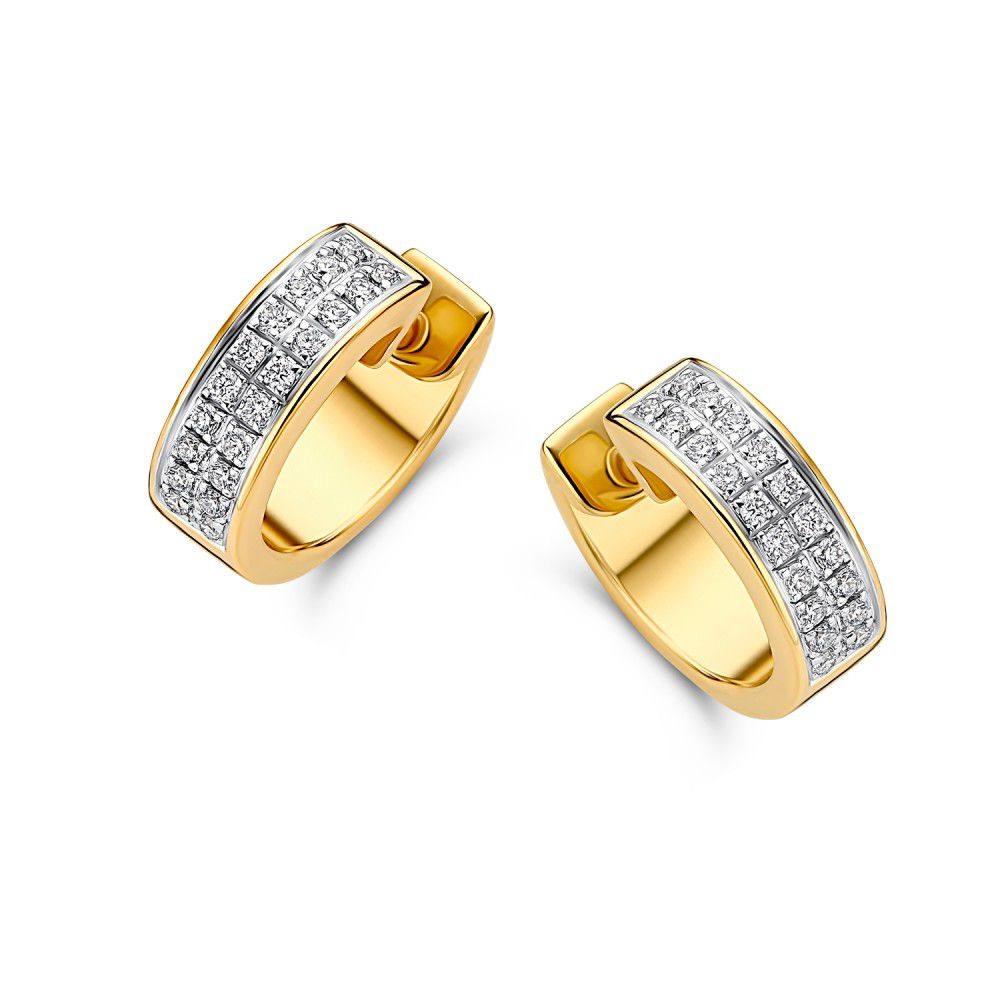 Boucles d'oreilles bicolores en or blanc et or jaune avec diamants, ornées de brillants.