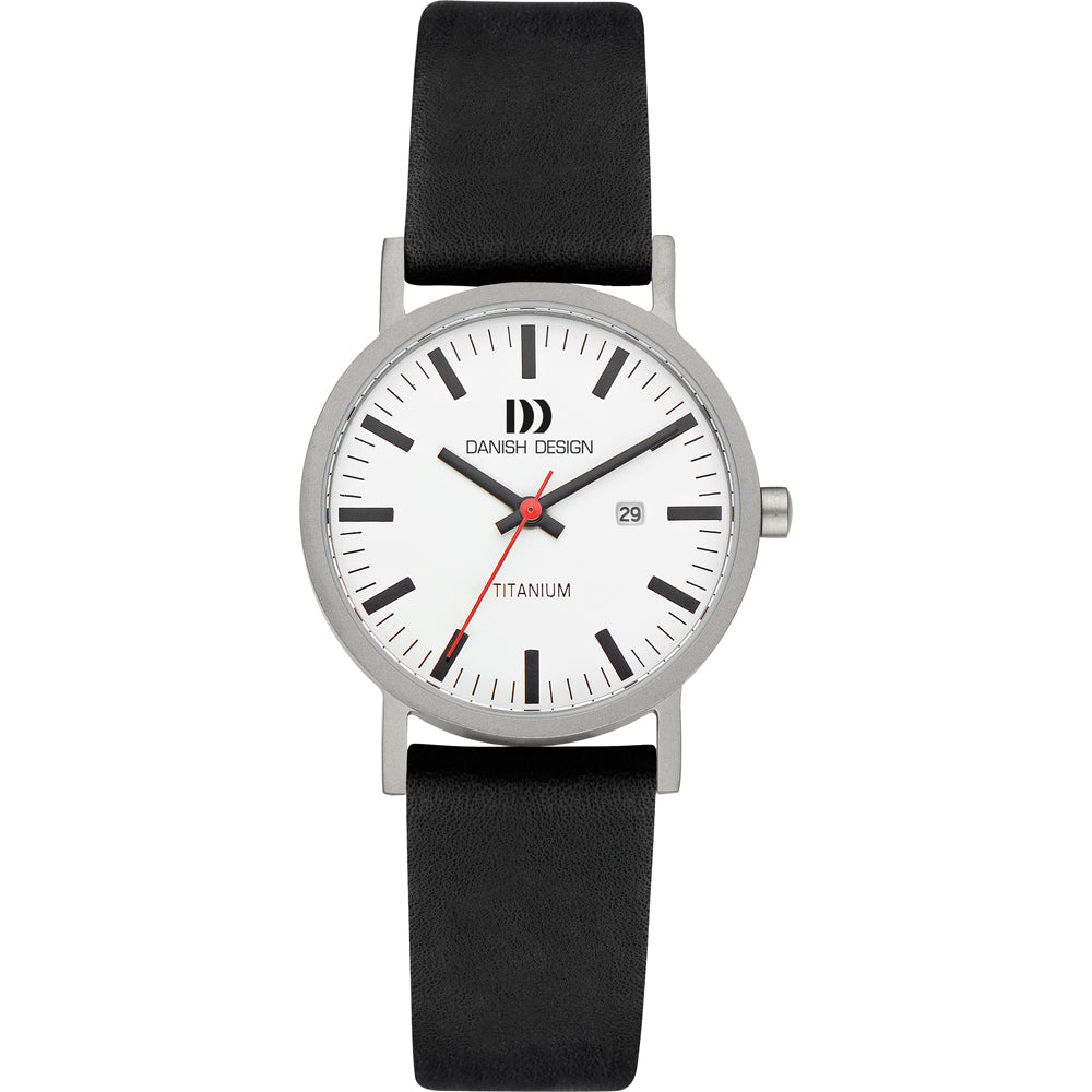 Montre femme avec cadran blanc, boîtier en titane et bracelet noir.