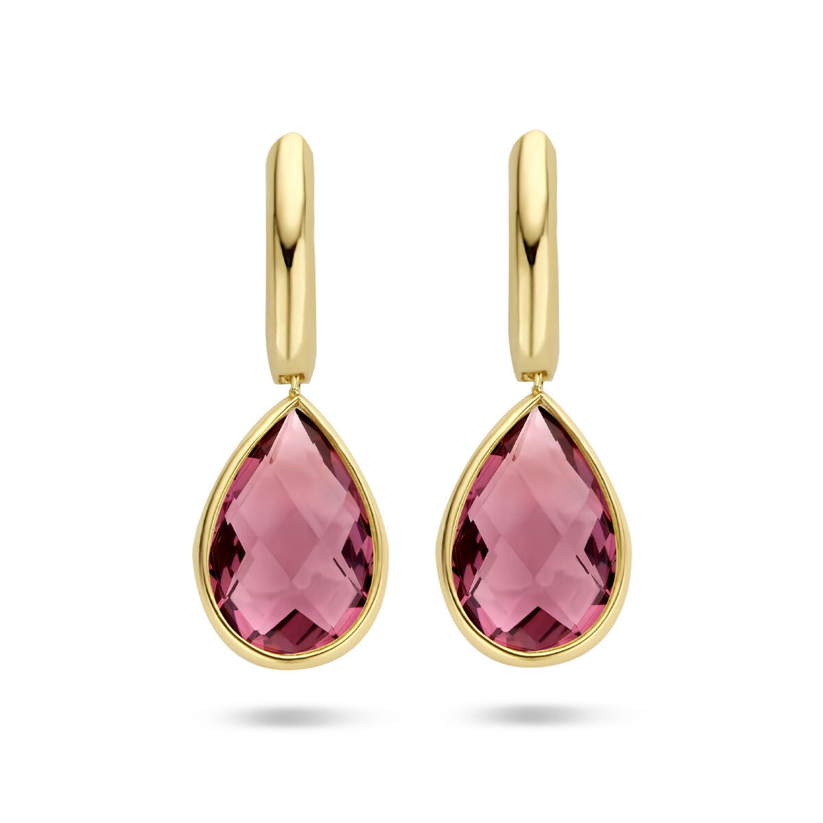 Boucles d'oreilles en or jaune 14K avec des pierres en quartz rhodolite en forme de goutte.