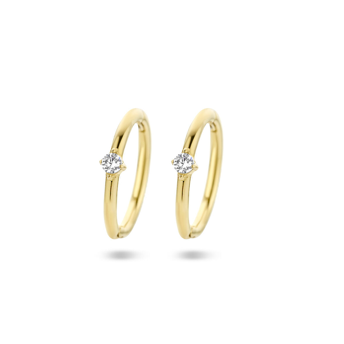 Boucles d'oreilles en or jaune 14K avec zirconia, forme ronde et finition brillante.