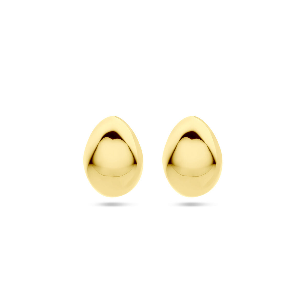Boucles d'oreilles en argent doré, forme goutte, finition lisse et brillante.