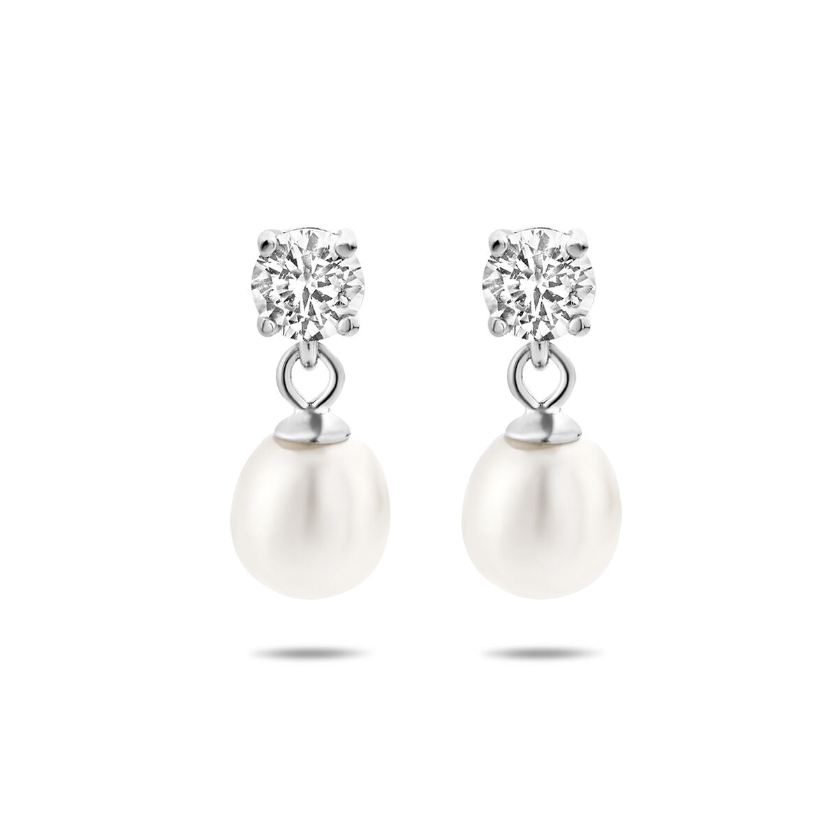 Boucles d'oreilles en argent rhodié avec zircone et perles blanches.
