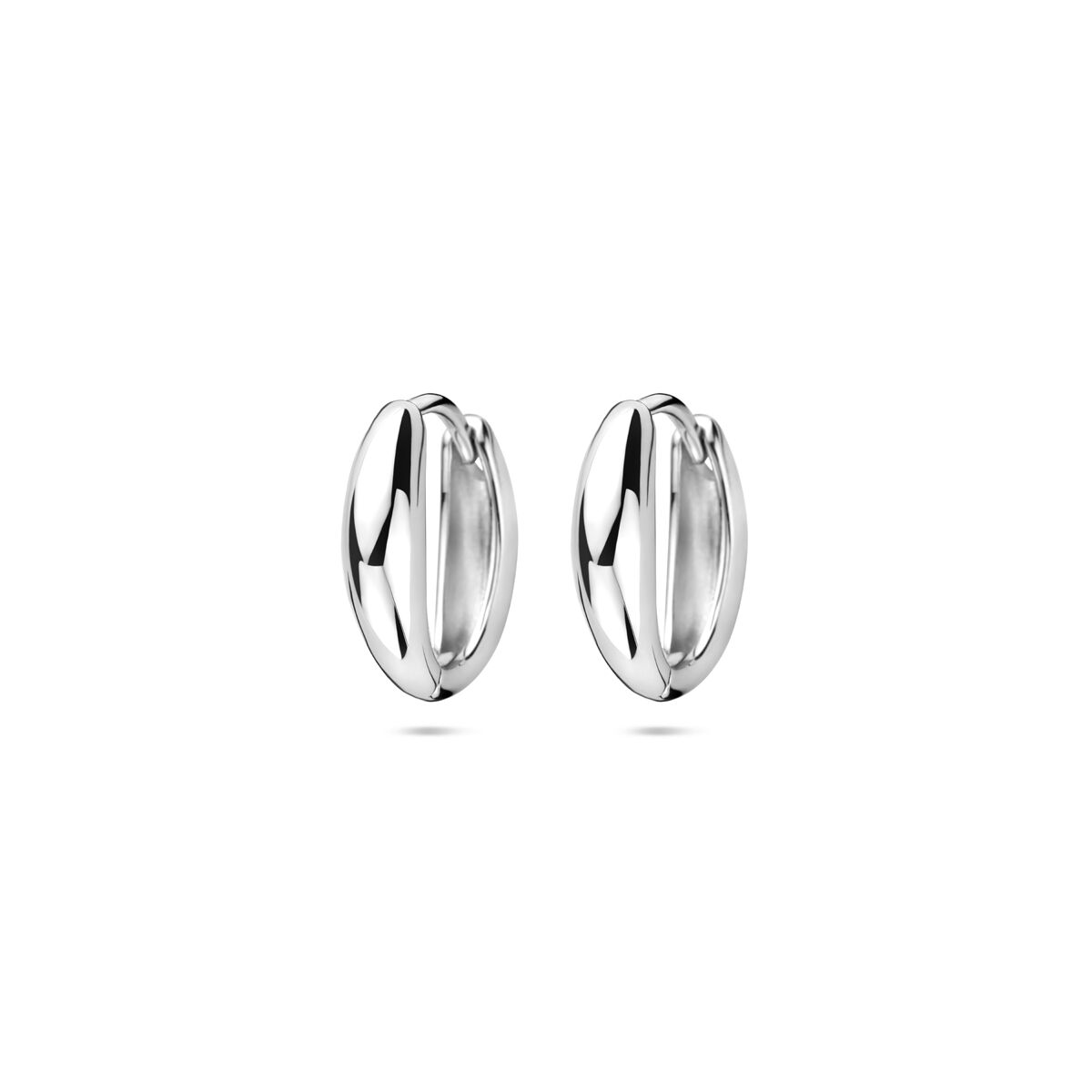 Boucles d'oreilles en argent rhodié de forme ovale, mesurant 14,5 mm.